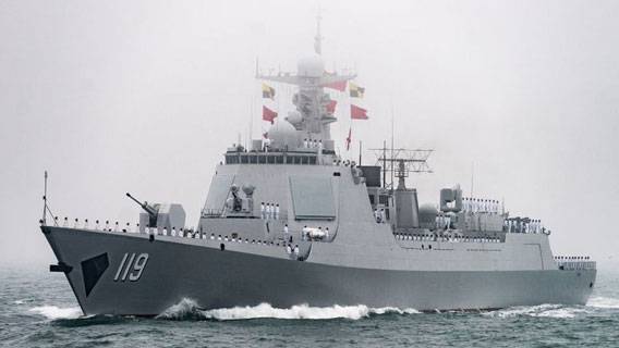 Самые мощные эсминцы КНР были замечены у побережья Китая во время учений авианосной группы США