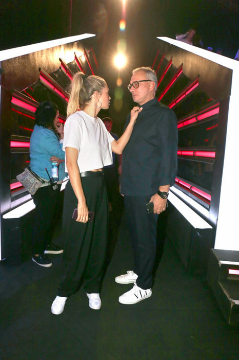 Знаменитости, которые жили на две семьи Знаменитости, которые жили на две семьи