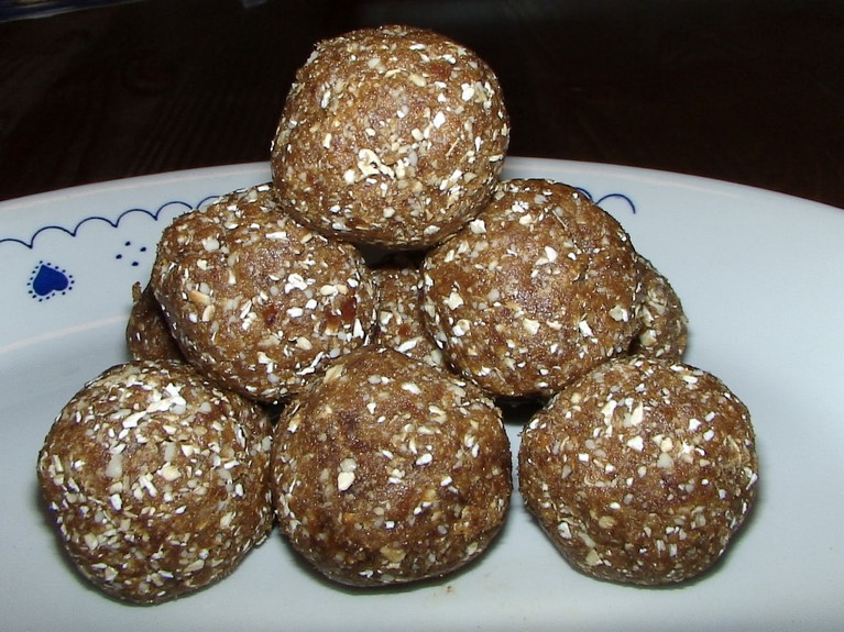 По праздникам не покупаю торты, а готовлю конфеты АЛЯ-СНИКЕРС