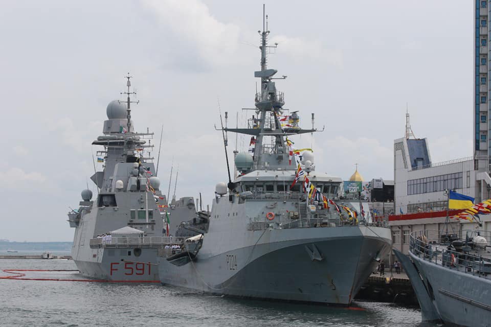 Зеленский в Одессе: Мама «царя еврейцев» была права… украина