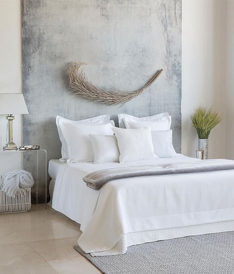 Серая спальня: уютный и очень элегантный интерьер в фото-идеях декор