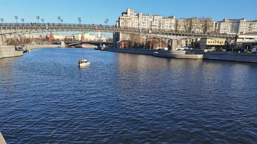 Москва река под водой. Набережная сейчас Москва река. Дно Москвы реки.