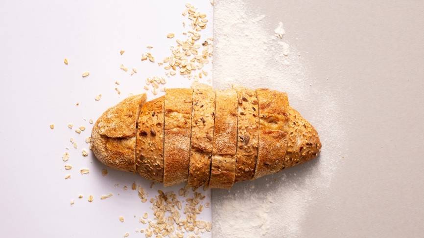 Диетолог Королева: плохо пережеванный белый хлеб может навредить кишечнику