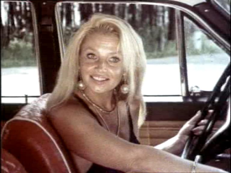 Наталья Кустинская: 6 неудачных попыток создать семью Наталья Кустинская: 6 неудачных попыток создать семью Звезды