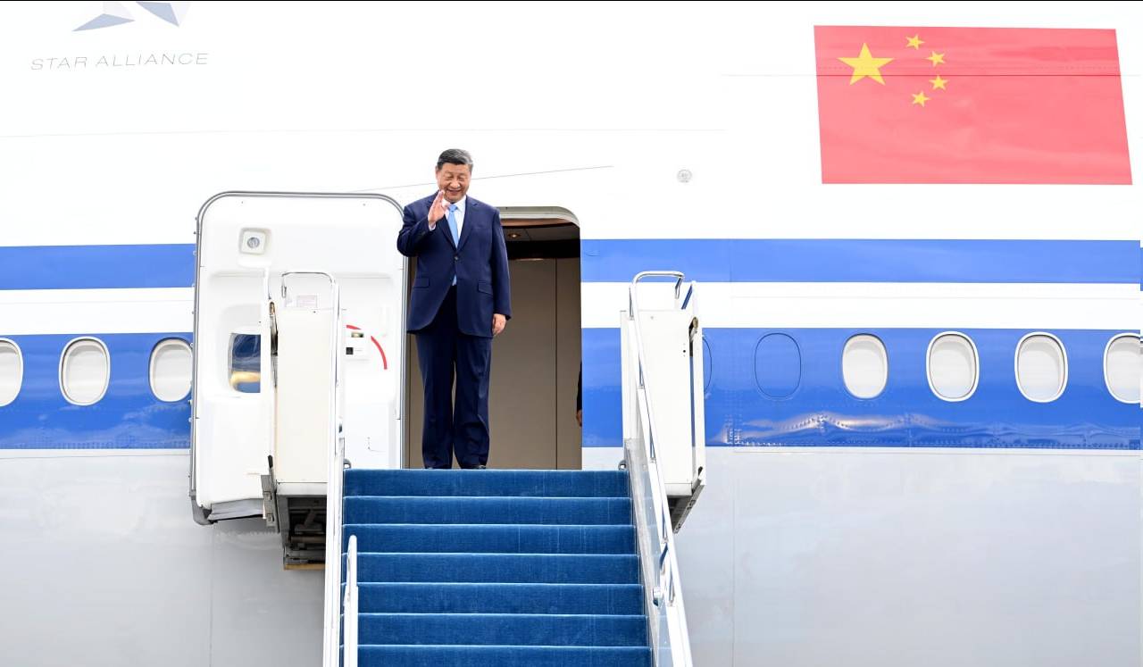 Си Цзиньпин прибыл в Казахстан с государственным визитом