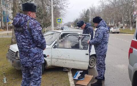 На Кубани задержали пьяную женщину за рулем «Оки»