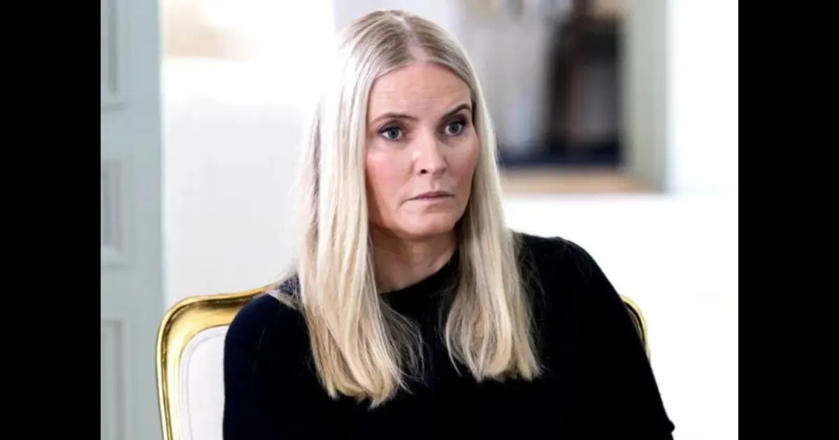 Норвежская кронпринцесса дала "покаянное" интервью о дружбе с Эпштейном на фоне уголовного дела об изнасиловании против её сына