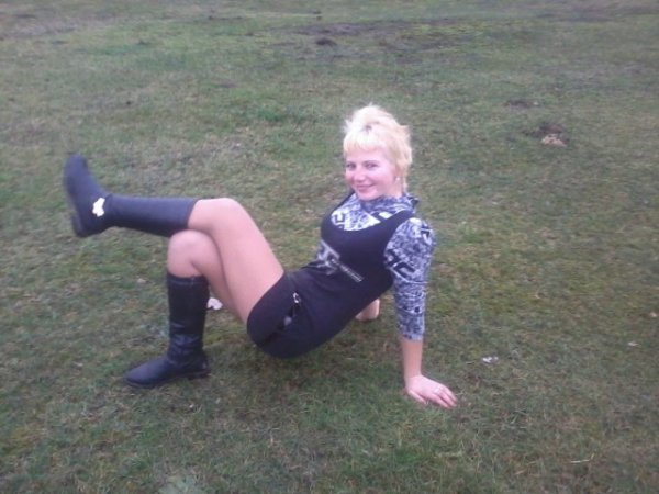 Девушки из социальных сетей. Дуры, хватит кобениться перед фотиком картинки