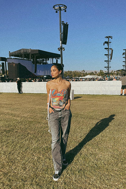 Ирина Шейк, Хейли Бибер, Кендалл Дженнер, Алессандра Амбросио гостят на фестивале Coachella Новости