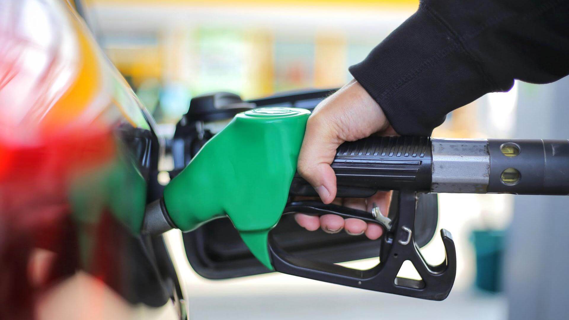 Цены на АЗС пошли в разгон, бензин подорожал кратно выше инфляции россия