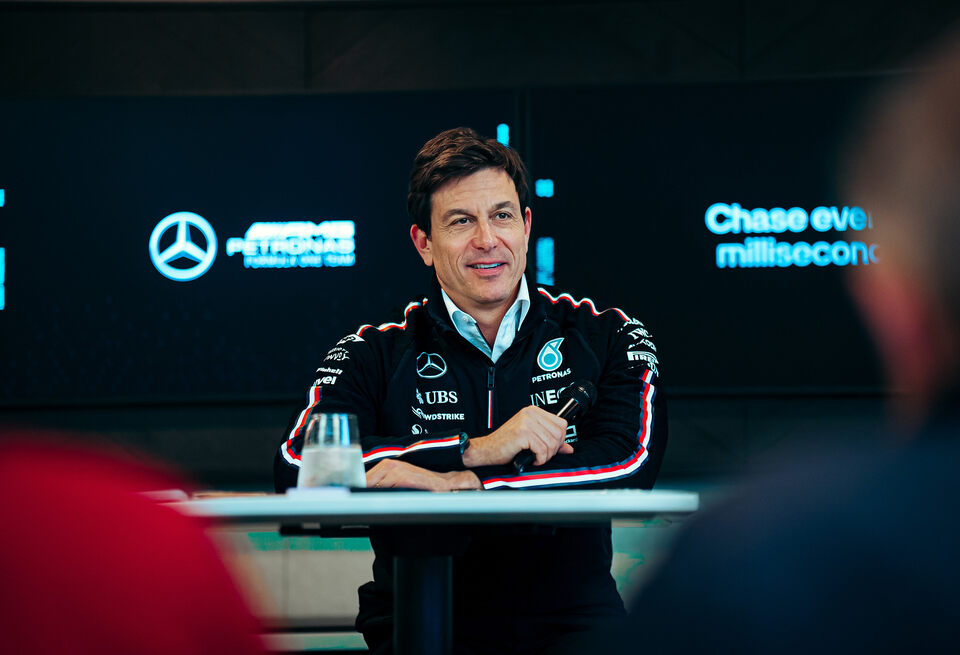 Тото Вольф прокомментировал слухи о переговорах Mercedes с Ферстаппеном