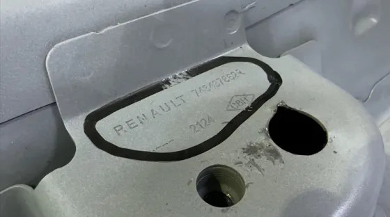 Откуда надписи Renault на кузовных панелях Lada Iskra? Главный редактор «За рулем» все объяснил