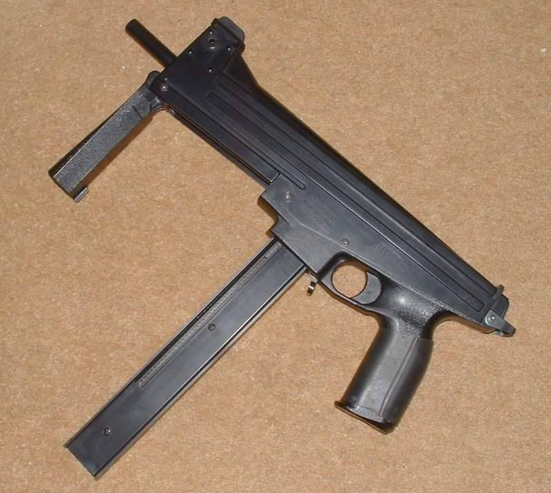 Последние из универсальных. От MP5 до «Спектра» оружие