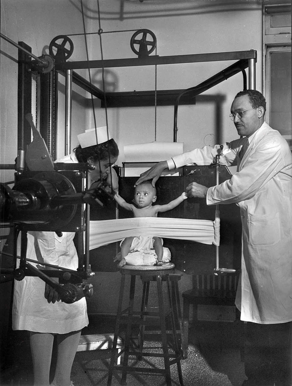 Рентгеновский аппарат 20 век
