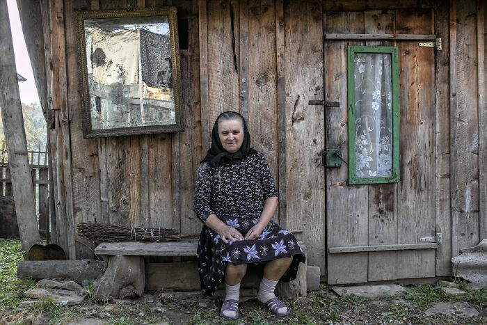 Невидимые героини: трогательные портреты пожилых женщин, которых забыли, но они продолжают жить Невидимые героини: трогательные портреты пожилых женщин, которых забыли, но они продолжают жить просто, Зусмер, женщин, фотографии, часто, пожилых, света, проект, женщины, жизни, одиночестве, голос, только, увидеть, Мишель, которую, редко, пожилые, история, людях