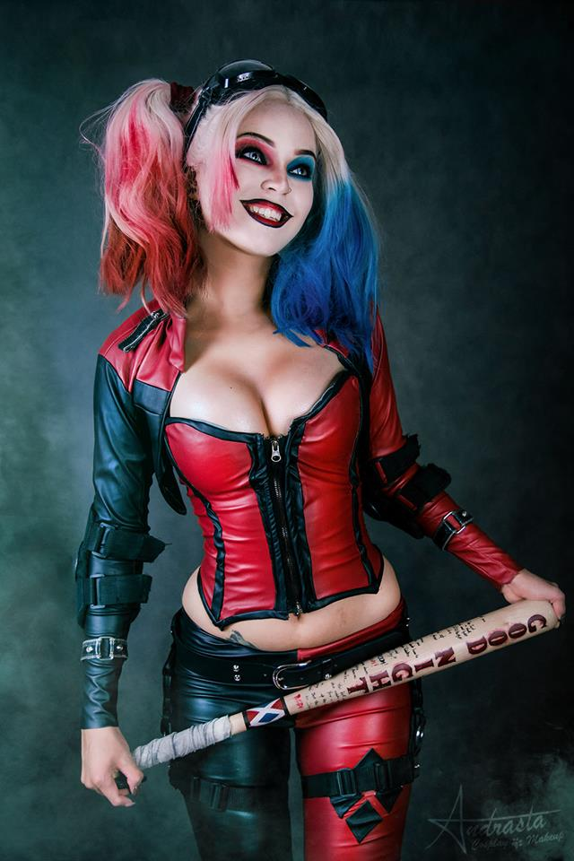 Девушка джокера. Andrasta Харли Квинн. Харли Квинн косплей. Харли Квинн / Harley Quinn. Харли Квинн горячая.