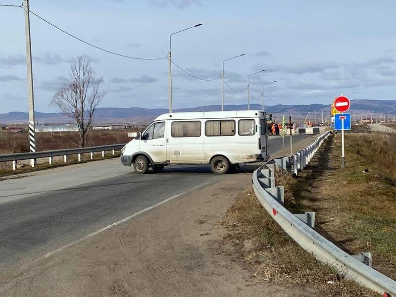 В посёлке Каштак перекрыто автомобильное движение