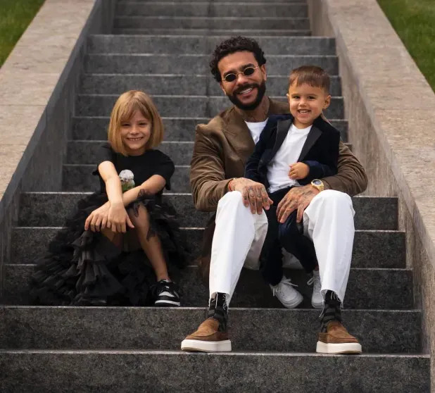 Тайный брак Тимати? Блогер раскрыла возможный статус отношений рэпера с Валентиной Ивановой