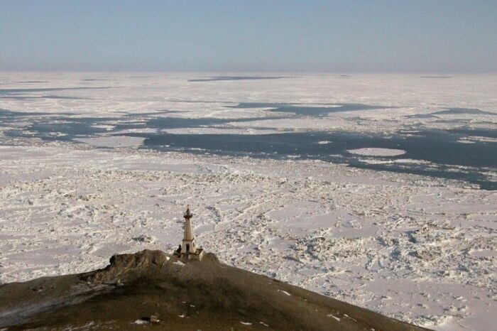 Знакомство с Чукоткой Знакомство с Чукоткой Площадь, России, прошлом, Относится, честь, здесь, Самый, берегу, часть, тысячи, порядка, этого, тысяч, также, Остров, Чукотского, музей, охотников, Чукотке, Лорино