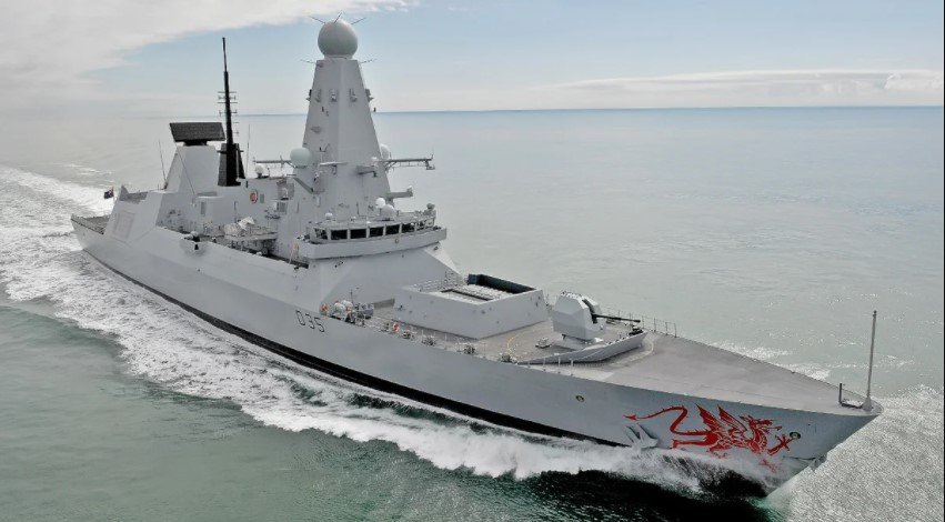 Россия загнала королевский британский флот в порт Одессы...