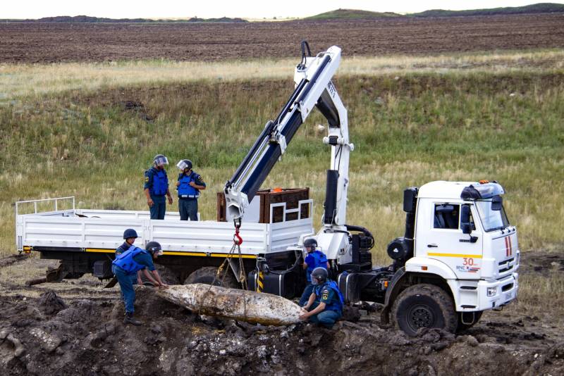 Разрабатывается новый пиротехнический автомобиль для МЧС