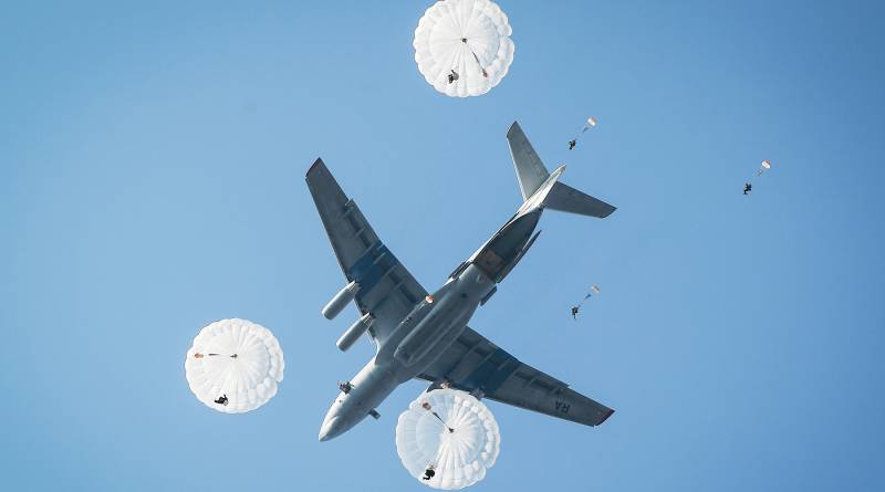 День создания военно-транспортной авиации России