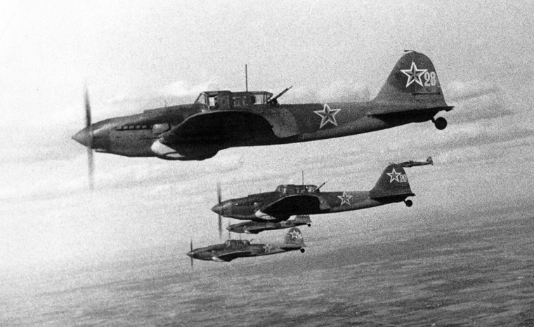 «Называли его «мясником»: какой самолет наводил ужас на немецкие танки ввс