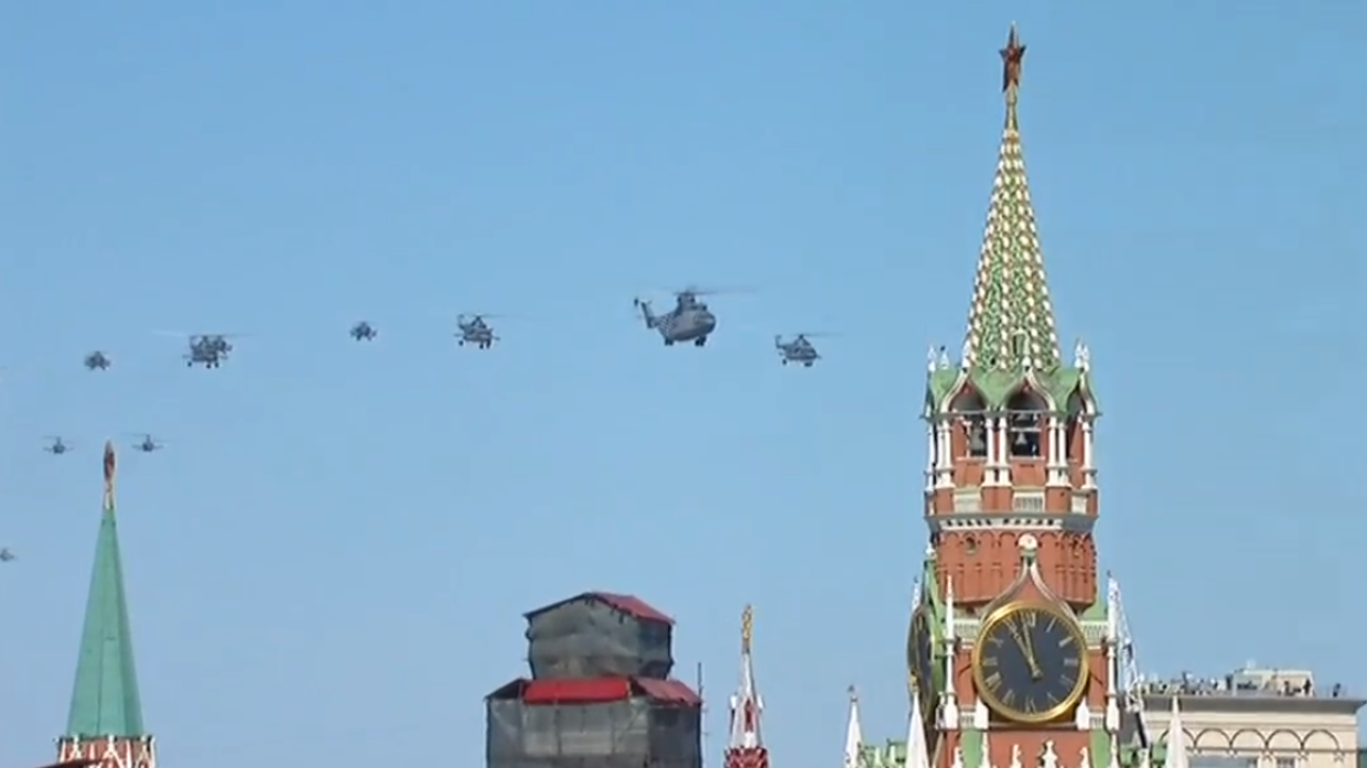 Парад Победы на Красной площади: более 13 тысяч военных, 159 боевых машин и 75 самолетов и вертолетов