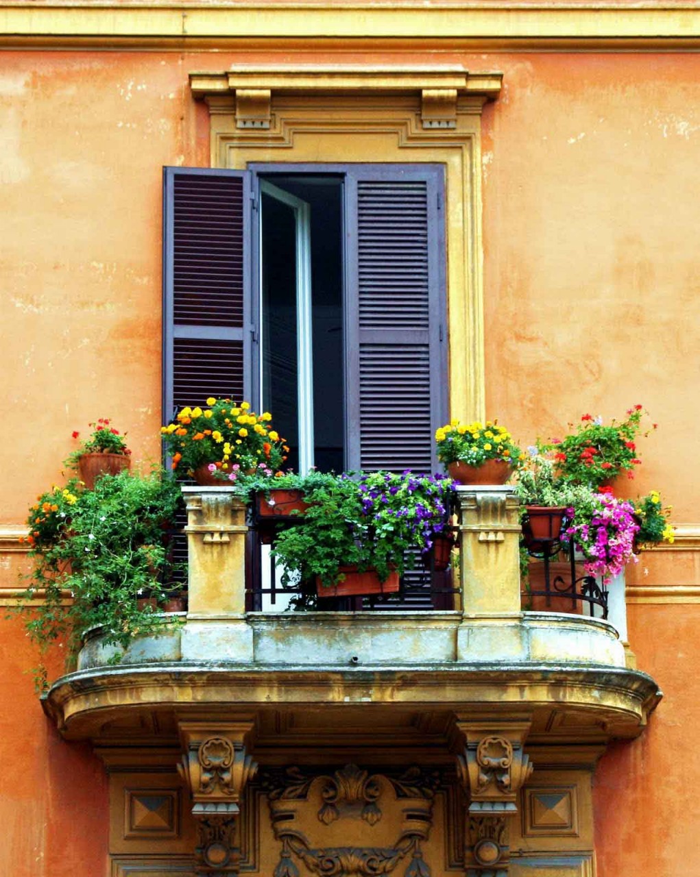 classic italian balcony decoration 35 Worlds Most Beautiful Balconies