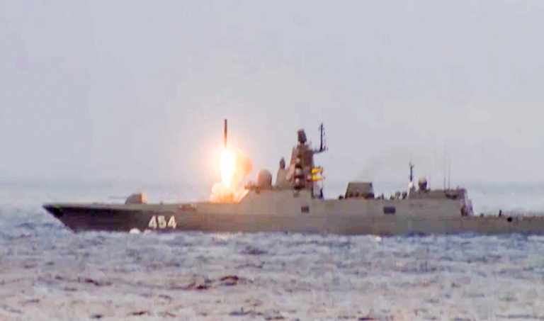 Россия собрала новогодний подарок Западу — боевой корабль с «Цирконами» вмф,оружие