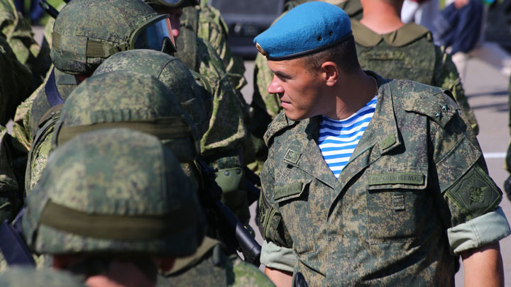 ОГЛУШИТЬ МЕРЗАВЦЕВ. РУССКИЕ МУЖИКИ ПРОТИВ УКРАИНСКИХ БАНДИТОВ