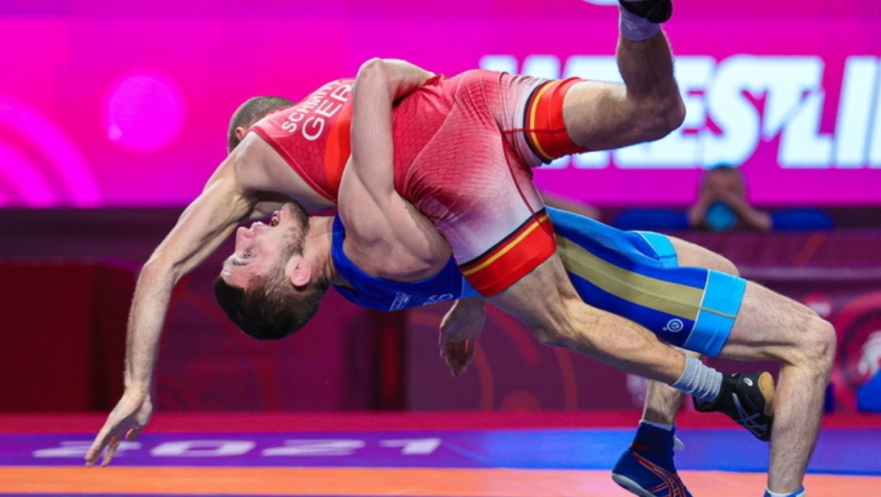 «Летучая белка» помогла крымчанину стать чемпионом Европы по греко-римской борьбе