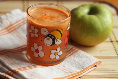 свежевыжатый морковно-яблочный сок