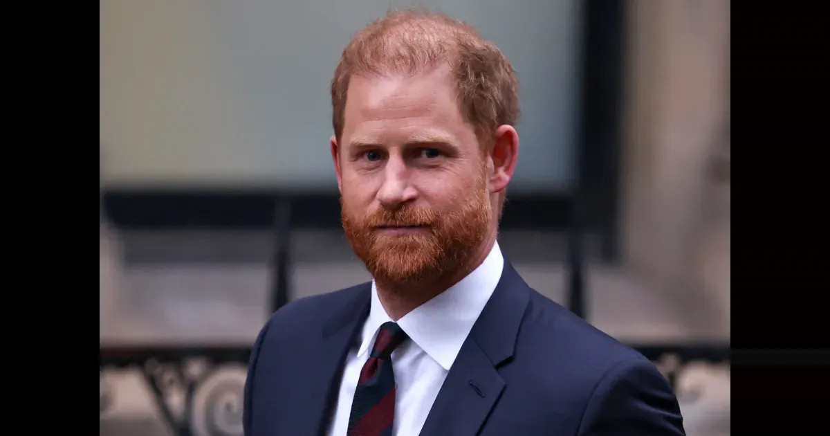 "Весёлый вечер, полный шалостей". Принц Гарри флиртовал в соцсетях с журналисткой, не зная, кто она