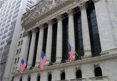 Уолл-стрит завершила торги резким ростом после выступления Пауэлла