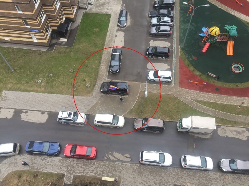 Сначала было так: Сначала было так: land cruiser, toyota, авто, автоместь, автохам, быдло, парковка, тротуар