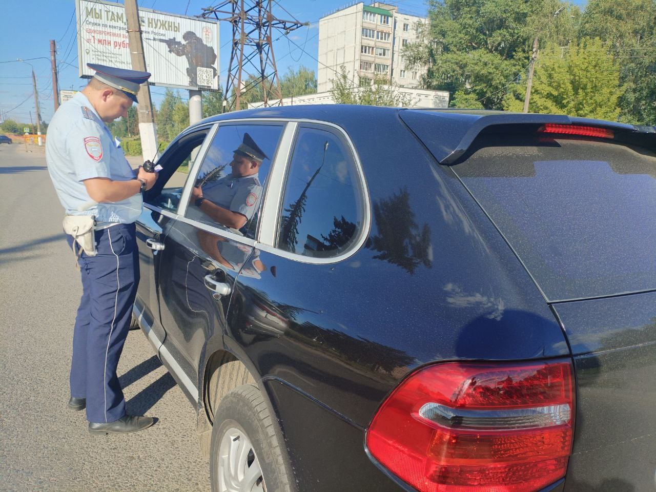 В Твери инспекторы наказали любителей гонять по встречке