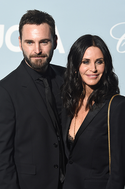 Жизель Бундхен, Адриана Лима, Нина Добрев и другие на гала-вечере в Лос-Анджелесе Жизель Бундхен, Адриана Лима, Нина Добрев и другие на гала-вечере в Лос-Анджелесе Красная дорожка