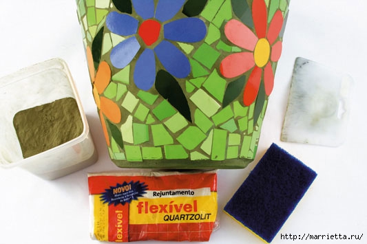 Вы еще не украсили свои цветочные горшки мозаикой? Вы еще не украсили свои цветочные горшки мозаикой? вдохновение