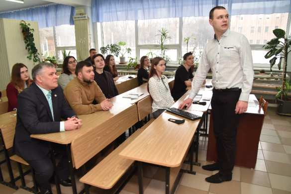 Глава ДНР провёл встречу с «далеко идущими последствиями» (ФОТО) | Русская весна