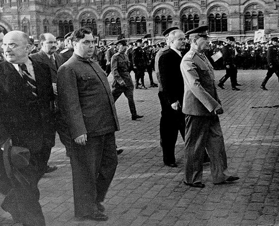 Берия во главе СССР: страна была бы совсем другой Берия во главе СССР: страна была бы совсем другой