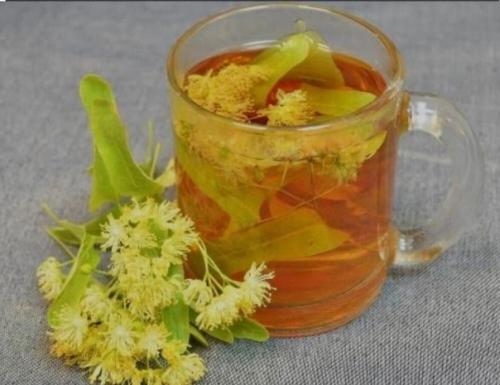 Липовый чай. Липовый чай, который готовится из цветов липы, известен своим приятным ароматом и вкусом.