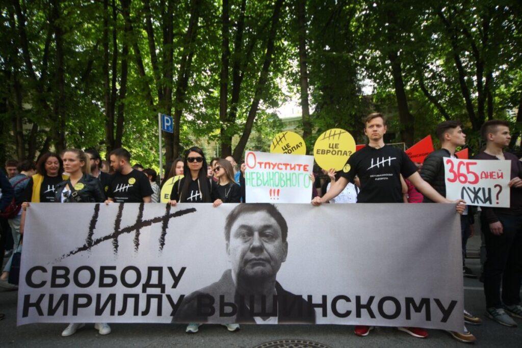 Скончался журналист Кирилл Вышинский