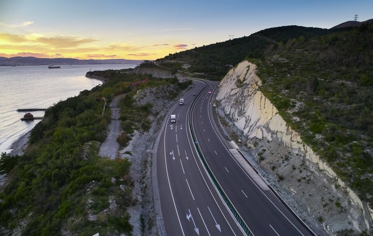В Новороссийске завершено строительство Сухумского шоссе