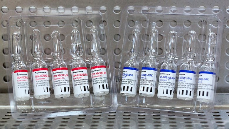 Журналист The New York Times сделал прививку российской вакциной «Спутник V» 