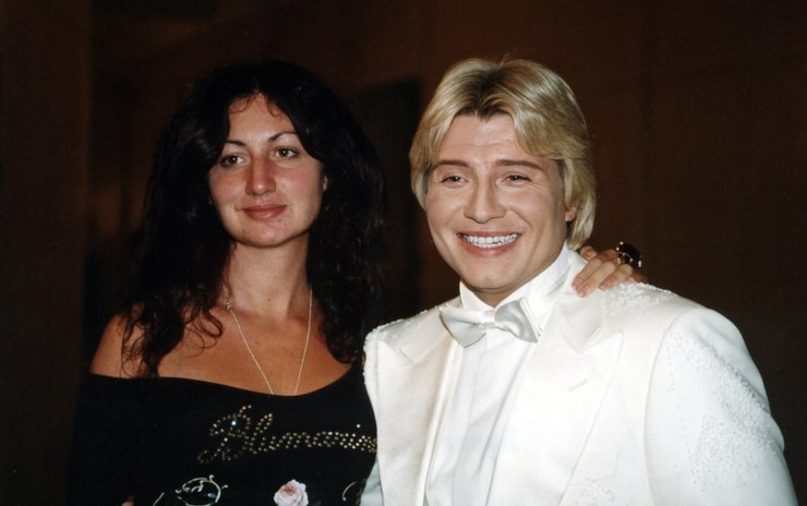 Как, где и с кем сейчас живет подросший и единственный сынок Коли Баскова Как, где и с кем сейчас живет подросший и единственный сынок Коли Баскова