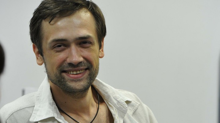 ТАК ВЫГЛЯДИТ ПРЕДАТЕЛЬ: СБЕЖАВШИЙ НА УКРАИНУ АКТЁР ПРОСИТ МИЛОСТЫНЮ У РУССКИХ