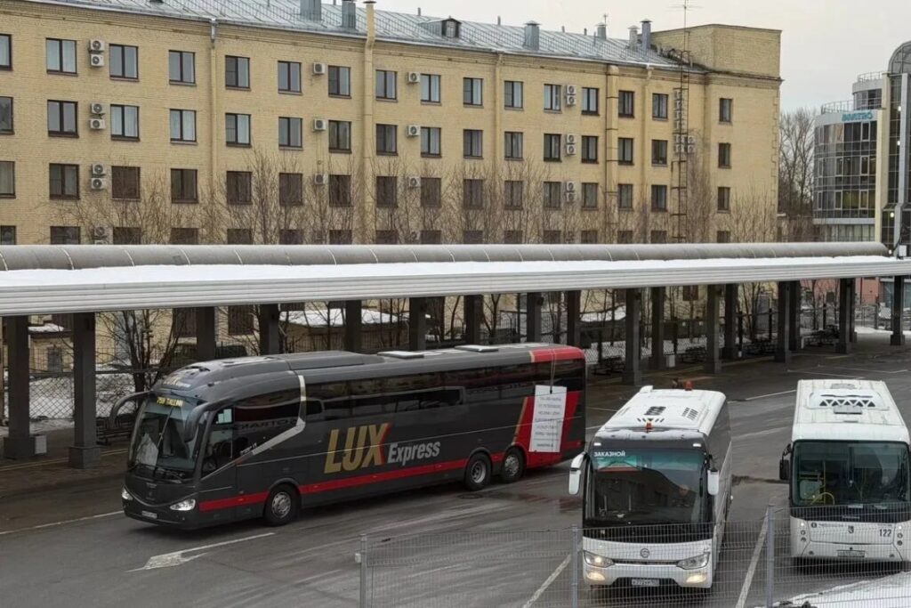 Автобусы до Севастополя запустят из Петербурга