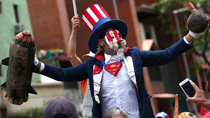 Американские кураторы приготовили для Киева ядерную бомбу