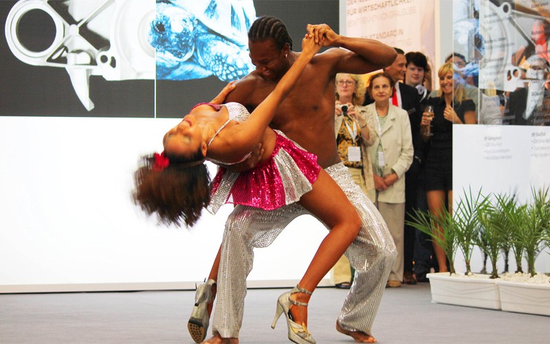 Простые движения: тверк, вальс и другие самые развратные танцы мира история,танцы